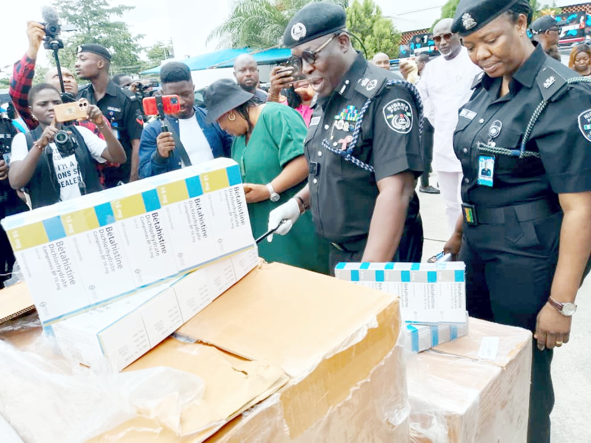 MAJOR BREAKTHROUGH: Lagos Police Thwart Movement of Camouflage and Hard Drugs, also arrest  Foreign Nationals and Dismantle ‘One Chance’ syndicate