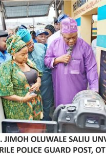 “CSP OGUNLETI, CONTINUE YOUR GOOD WORK – COMMUNITY IS SEEING YOU” – CHAIRMAN SALIU AS ORILE POLICE GUARD POST IS COMMISSIONED